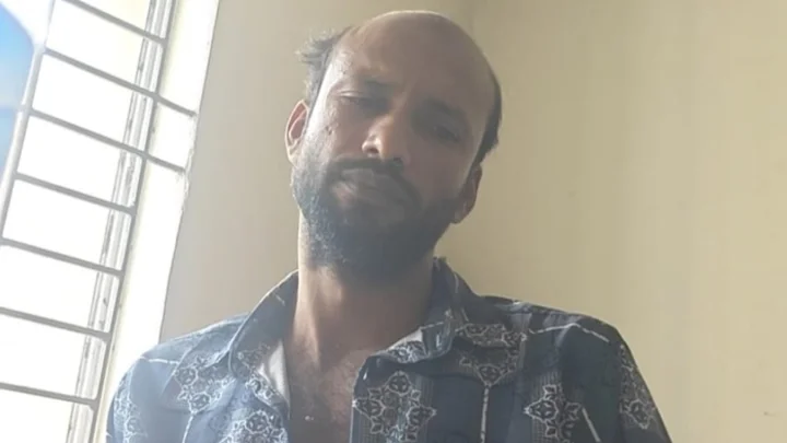 নড়াইলে স্ত্রীকে হাতুড়িপেটায় হত্যা, থানায় আত্মসমর্পণ স্বামীর