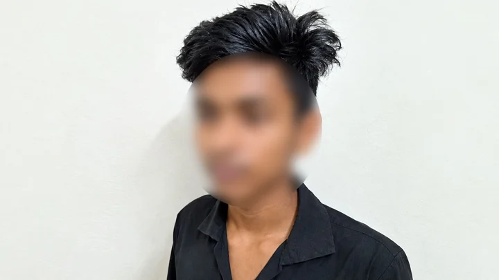 মিষ্টি খেয়ে কেন হাজতে যেতে হলো কিশোরকে