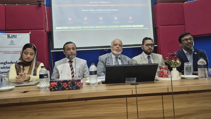 এআই দিয়ে রায় লেখা বেআইনি না হলেও অনৈতিক: প্রধান বিচারপতি