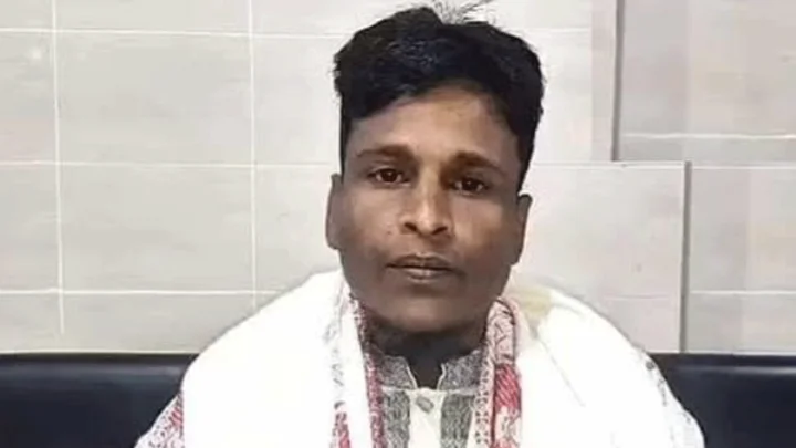 পেট্রোল ঢেলে শরীরে আগুন, জলাশয়ে লাফিয়েও বাঁচলেন না ফরহাদ