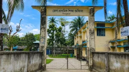 পিরোজপুরে ৯৮৯ সরকারি প্রাথমিক বিদ্যালয়ের ৫৬৫টিতে নেই প্রধান শিক্ষক
