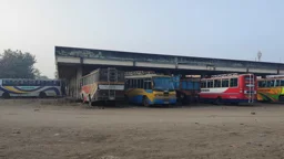 দুই যুগেও সচল হয়নি ঠাকুরগাঁও কেন্দ্রীয় বাস টার্মিনাল