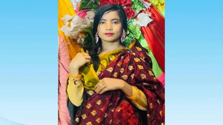 পুকুর থেকে কিশোরীর মরদেহ উদ্ধার, পরিবারের দাবি হত্যা