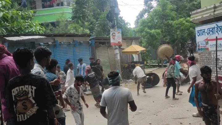 মাদারীপুরে দুই গ্রামবাসীর মধ্যে সংঘর্ষ, আহত ১৫