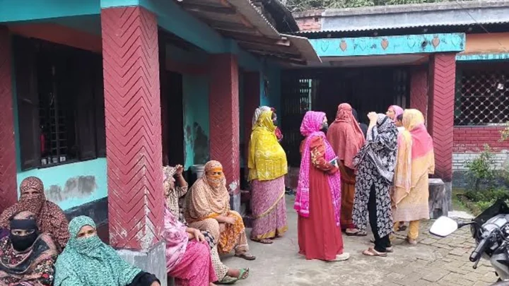 ‘পড়ে আছে চারটি অঙ্গার দেহ, ডিএনএ রিপোর্টে মিলবে পরিচয়’