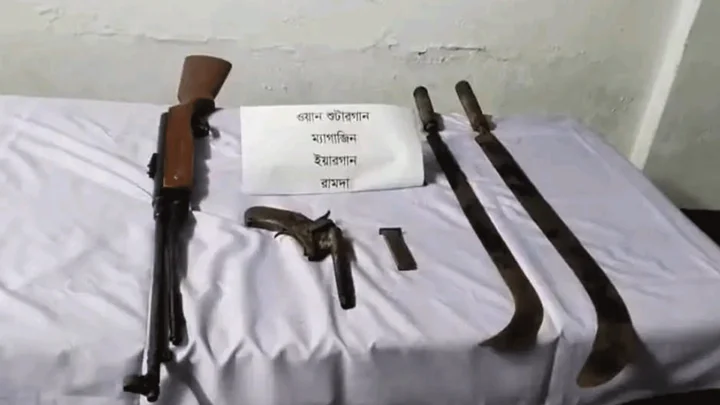 র‍্যাবের উপস্থিতি টের পেয়ে অস্ত্র ফেলে পালাল ডাকাত দল