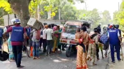 কালীগঞ্জে বেদে পল্লীতে হামলা-ভাঙচুর, আতঙ্কে ঘর ছাড়ছেন বাসিন্দারা