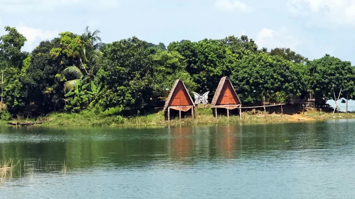 নির্জন দ্বীপে পাহাড়ি জীবনের স্বাদ, ‘গরবা গুদি’ হোমস্টে