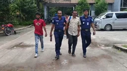 নাশকতার অভিযোগে গোপালগঞ্জে সাবেক উপজেলা ভাইস চেয়ারম্যানসহ গ্রেপ্তার ৮