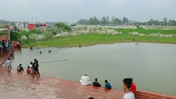 জগন্নাথ বিশ্ববিদ্যালয় দ্বিতীয় ক্যাম্পাসের পুকুরে নেমে দুই নারীর মৃত্যু