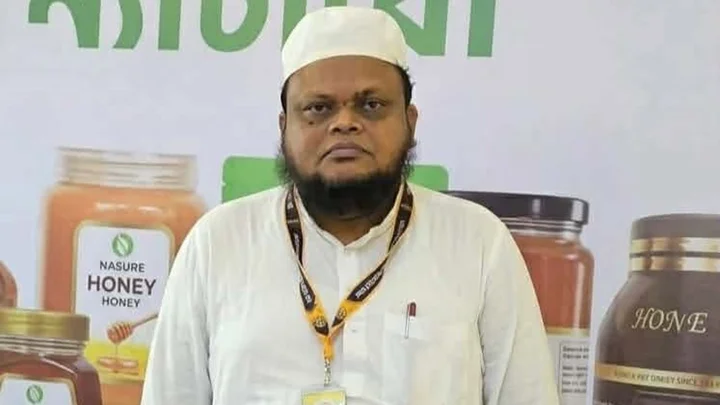 ছাত্রীকে কুপ্রস্তাব দিয়ে চাকরিচ্যুত খুলনা বিশ্ববিদ্যালয়ের অধ্যাপক