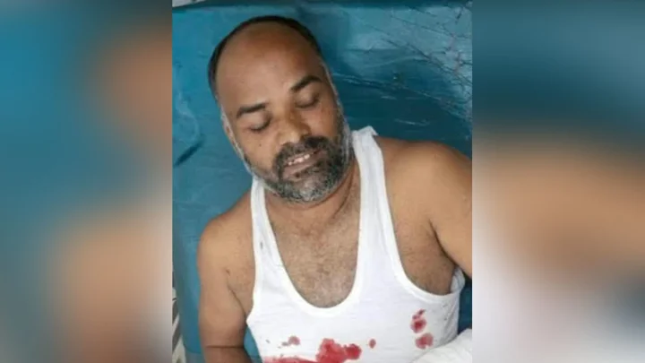 টাকা-মোবাইল ছিনিয়ে নিয়ে পুলিশ পরিদর্শকে চাপাতির কোপ