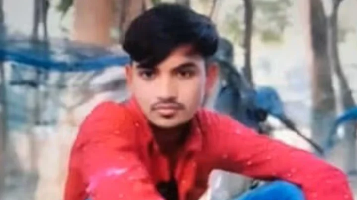 খুলনায় দুর্বৃত্তের গুলিতে দুই যুবক নিহত