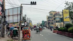 দুই দশক ধরে অচল ট্রাফিক সিগন্যাল, যানজটে নাকাল খুলনা নগরবাসী