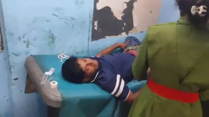 মাস্ক পরে মোটরসাইকেলে এসে গ্যাস অপারেটরকে গুলি
