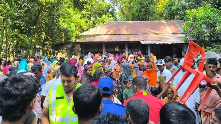 খাটের ওপর বৃদ্ধার গলাকাটা মরদেহ, উধাও দলিল-স্বর্ণালংকার