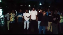 গভীর রাতে কুষ্টিয়ায় নিষিদ্ধ ছাত্রলীগের মিছিল