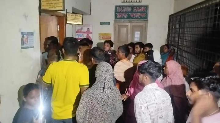 কুষ্টিয়ায় এক কুকুরের কামড়ে আহত ৪২