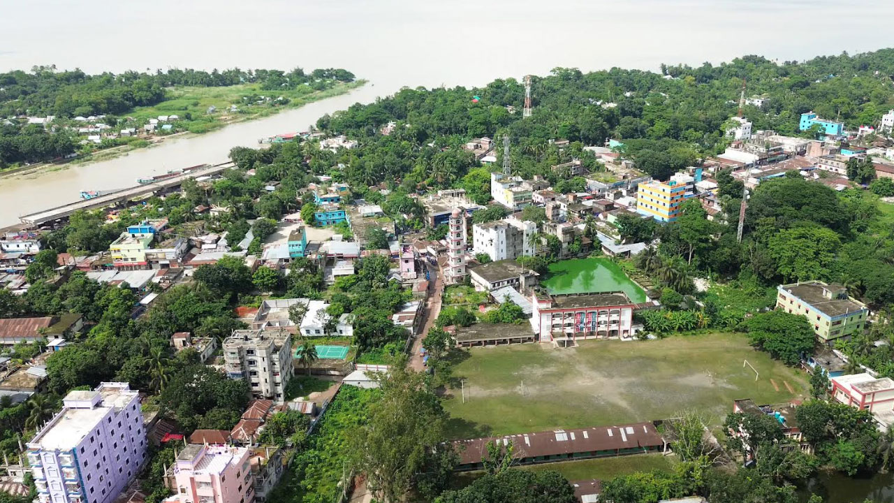 নড়িয়ায় প্রবাসী আয়ে বদলে যাচ্ছে অর্থনীতি, বাড়ছে সামাজিক সংকট
