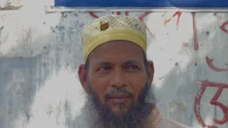 ছেলে বিসিএস ক্যাডার, মেয়ে নার্স—৫৪ বছর বয়সে এসএসসি পাস করলেন আকবর