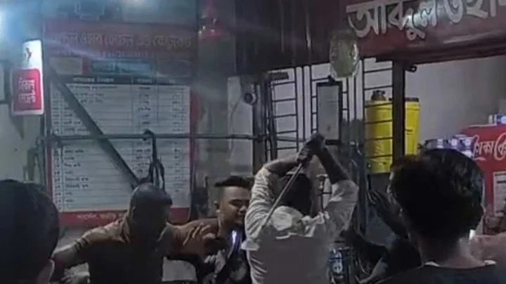 কুমিল্লায় এক লাখ টাকা চাঁদা না পেয়ে হোটেলে হামলা-ভাঙচুর