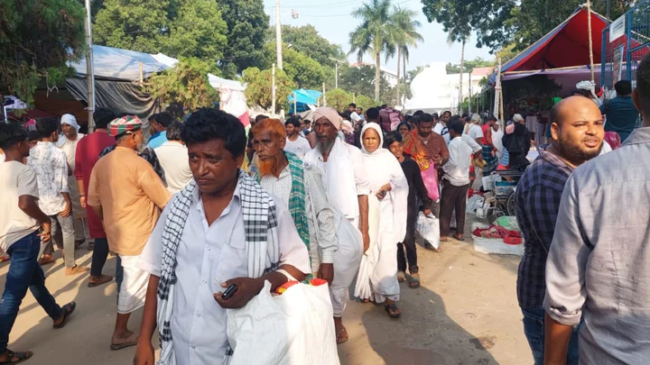 ‘মনটা খুব ভারী’, পূর্ণ সেবা শেষে সাধুদের বিদায়