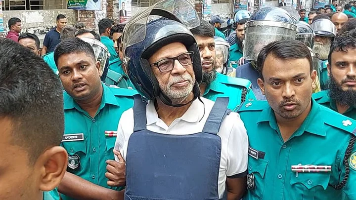 সাবেক মন্ত্রী লতিফ সিদ্দিকী গ্রেপ্তার