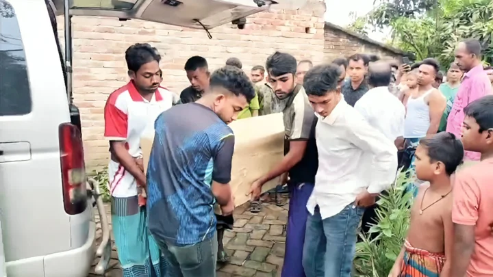 গ্রামের বাড়িতে পৌঁছাল লেবাননে নিহত শুভর মরদেহ