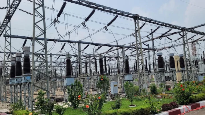 ময়মনসিংহে দিনে-রাতে ১৫ ঘণ্টার লোডশেডিংয়ে চরম দুর্ভোগ