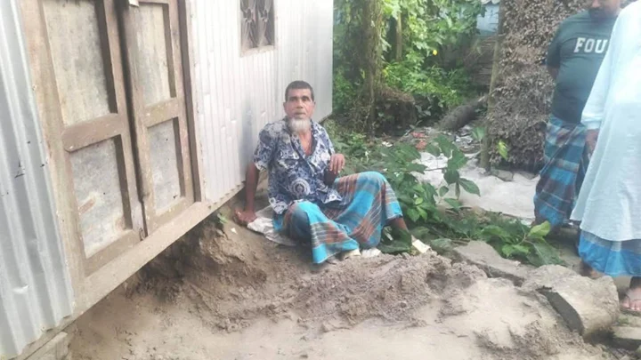 মাদারীপুরে ভিক্ষুকের ঘরের সিঁধ কেটে চুরি