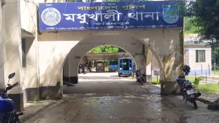 সিঁড়ি নির্মাণ নিয়ে কথা-কাটাকাটি, সংঘর্ষে চাচার মৃত্যু