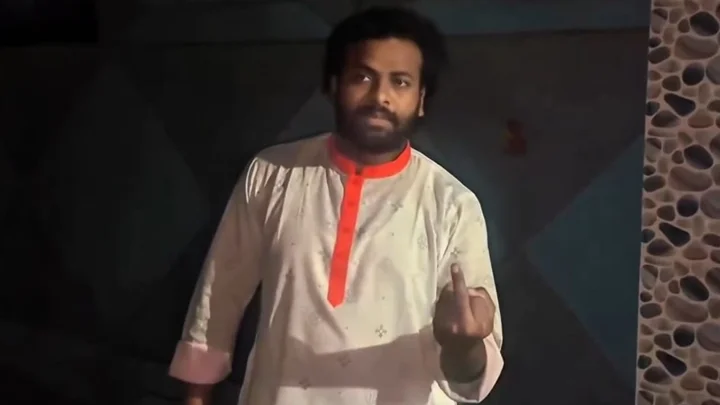 সাকিবের বাড়ির সামনে আয়াসের বিতর্কিত আচরণের ভিডিও ভাইরাল