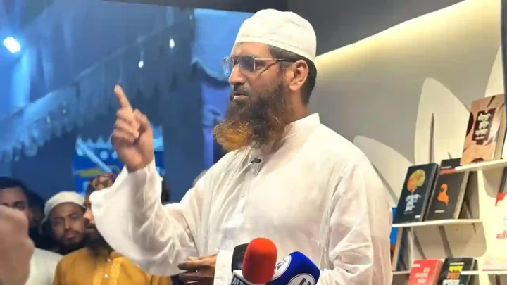 ৩৬ জুলাই-পরবর্তী নতুন বাংলাদেশ শাপলার চেতনার কাছে ঋণী: মামুনুল হক