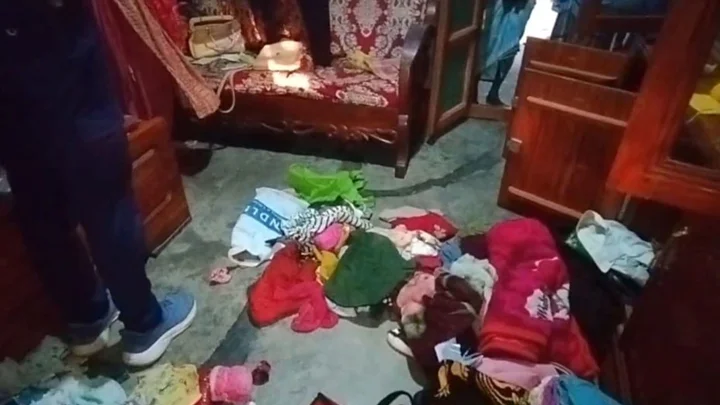 খাবার খেয়ে পরিবারের সদস্যরা অসুস্থ, হাসপাতালে যাওয়ার পর বাড়িতে চুরি