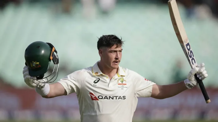 রেনশর ১৯০ রানে দক্ষিণ আফ্রিকাকে চাপে ফেলল অস্ট্রেলিয়া