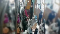 চিকিৎসককে জুতাপেটার ভিডিও ভাইরাল, সেই তরুণী গ্রেপ্তার