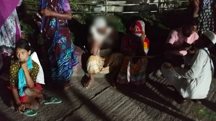 হাসপাতালে ভর্তি ছিল ছেলে, হুড়োহুড়িতে মারা গেলেন মা