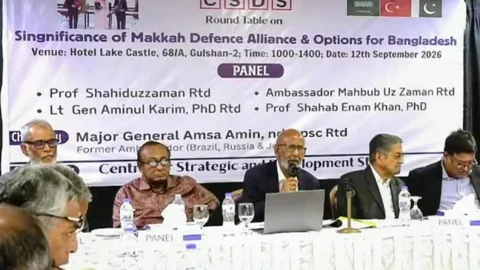 মক্কা জোটে যোগদানের আগে ঝুঁকি মূল্যায়নের তাগিদ বিশেষজ্ঞদের
