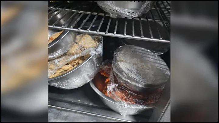 বাসি মাংস খেলেই ক্যানসার, নাকি অন্য কোনো বিপদ