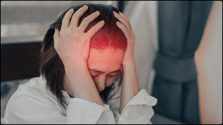 কেন পুরুষের চেয়ে নারীদের মাইগ্রেন বেশি হয়