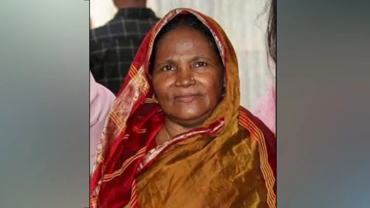 ওমরাহ করতে গিয়ে সৌদিতে ৪ বছর ধরে নিখোঁজ, মায়ের অপেক্ষায় ৫ সন্তান