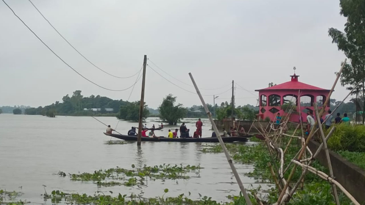 সুনামগঞ্জে কীর্তন থেকে বাড়ি ফেরার পথে নৌকাডুবিতে নিখোঁজ ৪