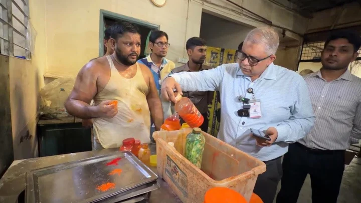 মিষ্টিতে হাইড্রোজের ব্যবহার, দেড় লাখ টাকা জরিমানা