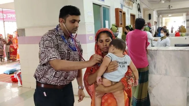 মমেক হাসপাতালে সাত মাসে হামের উপসর্গে ৮২ শিশুর মৃত্যু
