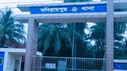 যশোরে পিকআপের ধাক্কায় মা-ছেলে নিহত, বাবা আহত