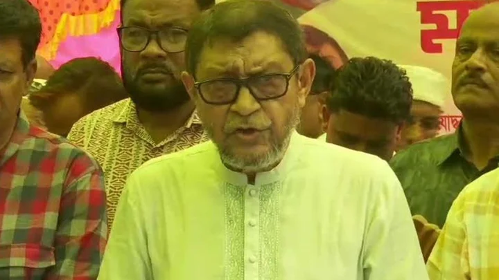 বিএনপি সনাতন ধর্মাবলম্বী ভাই-বোনদের পাশে আছে: স্বাস্থ্যমন্ত্রী