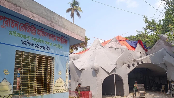 একপাশে আজান, অন্যপাশে উলুধ্বনি: নড়াইলে সম্প্রীতির জীবন্ত প্রতিচ্ছবি