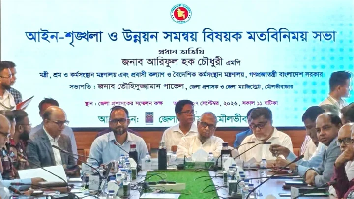 মৌলভীবাজারের সিভিল সার্জনকে এক দিনের মধ্যে সরিয়ে দিতে বললেন শ্রমমন্ত্রী