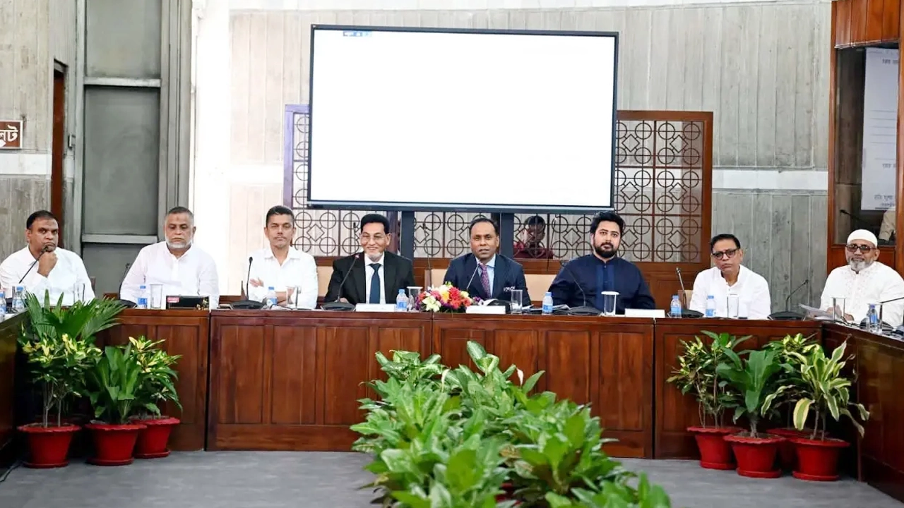 দলের সিদ্ধান্তের বাইরে ভোট দিলে সংসদ সদস্যপদ বাতিল: চিফ হুইপ