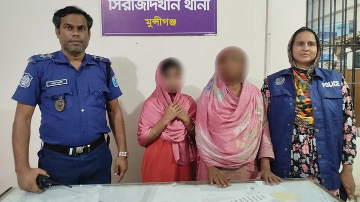 স্কুল থেকে ফেরার পথে ছাত্রীকে অপহরণচেষ্টা, দুই নারী আটক